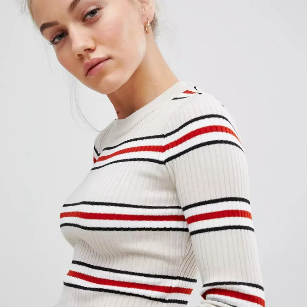 *NWOT* Asos Design Petite Cropped Sweater in Neutral Stripe - Picture 1 of 9
